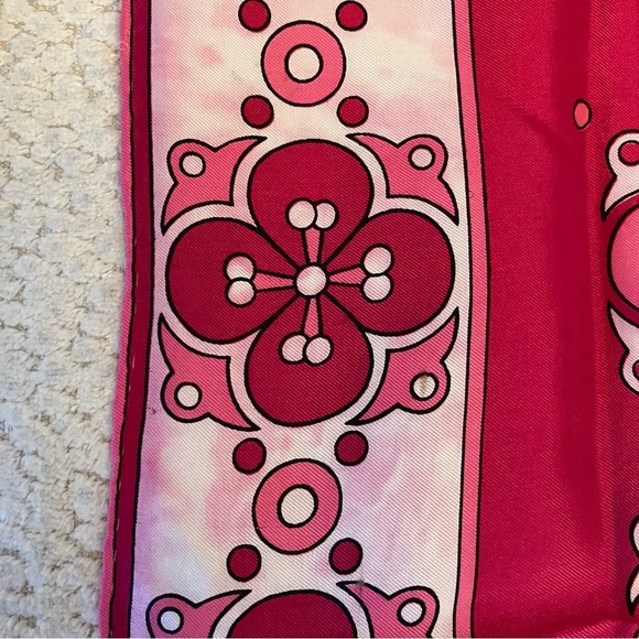 VTG  Burmel Italy Silk Square Scarf Mod Geometric Flower Pink And White 25in - Picture 3 of 8